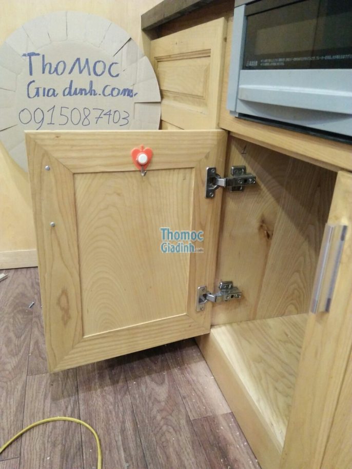 Thợ sửa chữa tủ bếp thay bản lề tủ bếp giá RẺ 0915087403