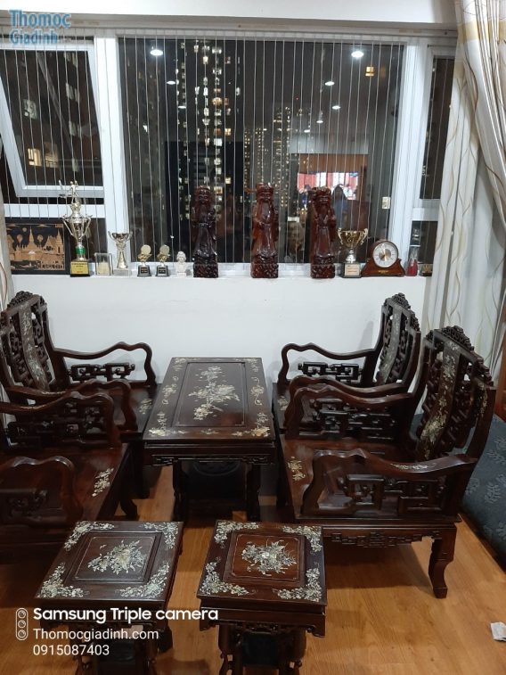 Đánh vecni bàn ghế gỗ Trắc khảm trai tại Vũ Trọng Phụng Thanh Xuân Hà Nội