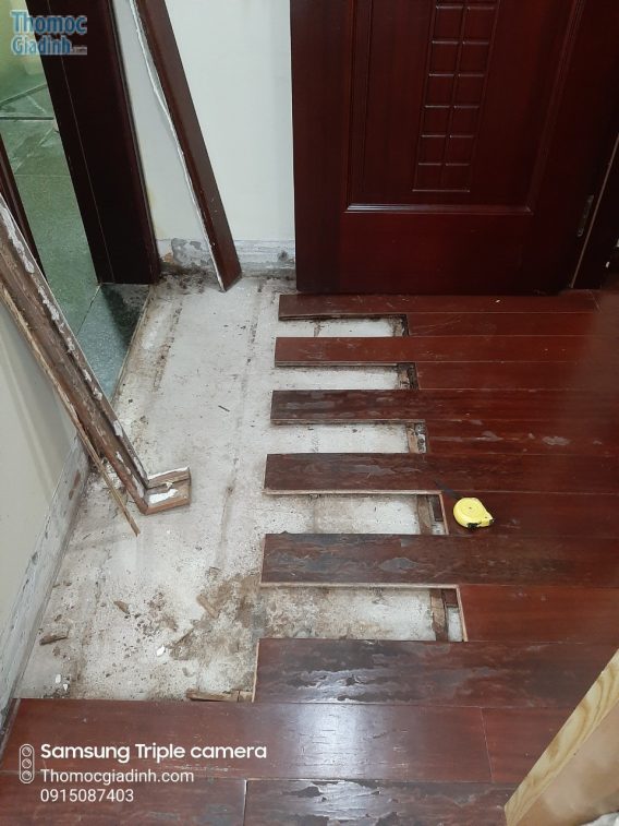 Sửa chữa thay mới 1 phần sàn gỗ tại R1A Khu Đô Thị Royal City 72 Nguyễn Trãi Thanh Xuân Hà Nội