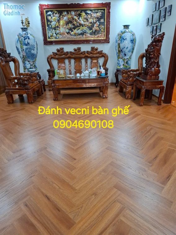 Đánh vecni bàn ghế tại nhà